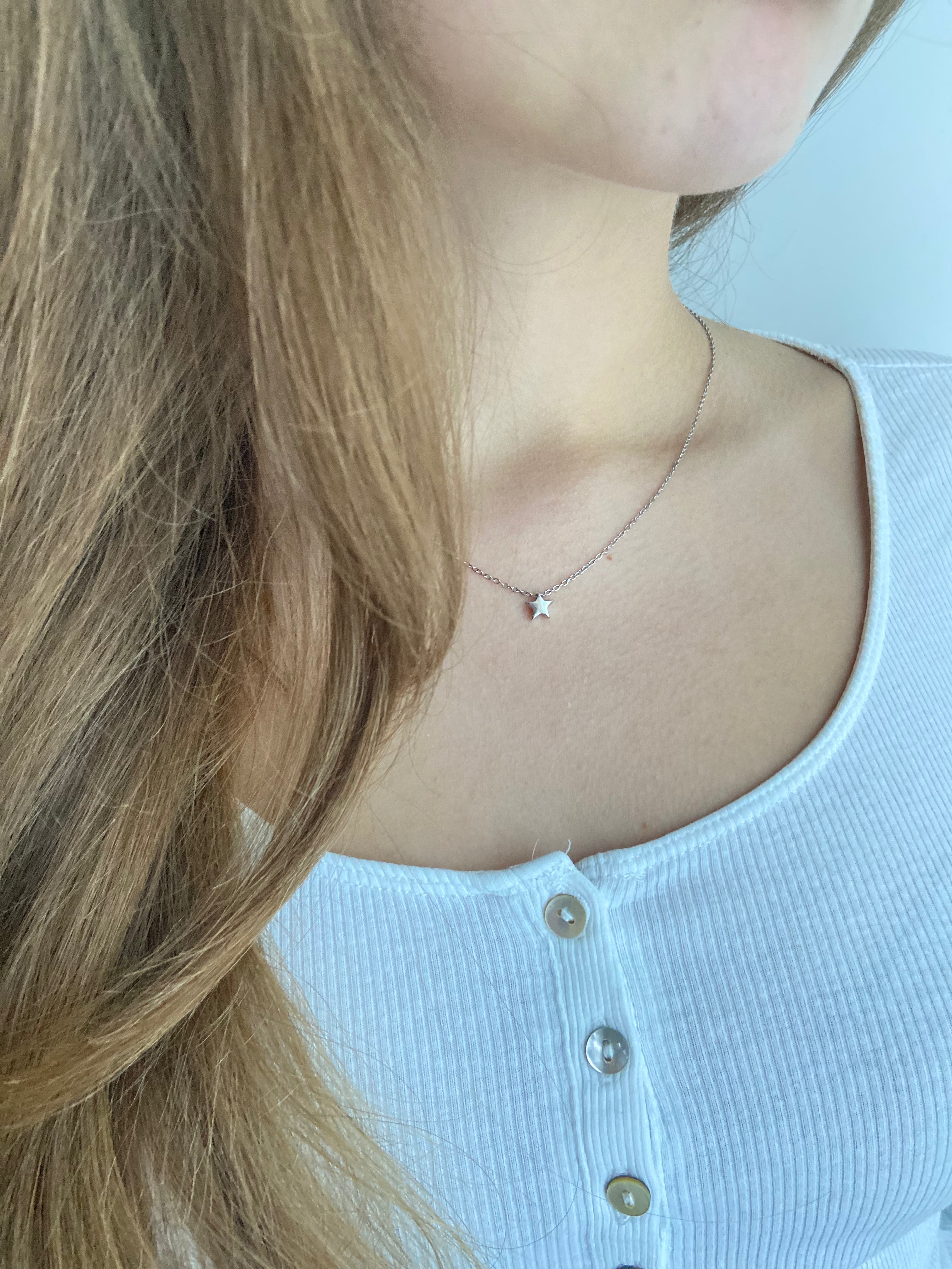 Collier pendentif étoile