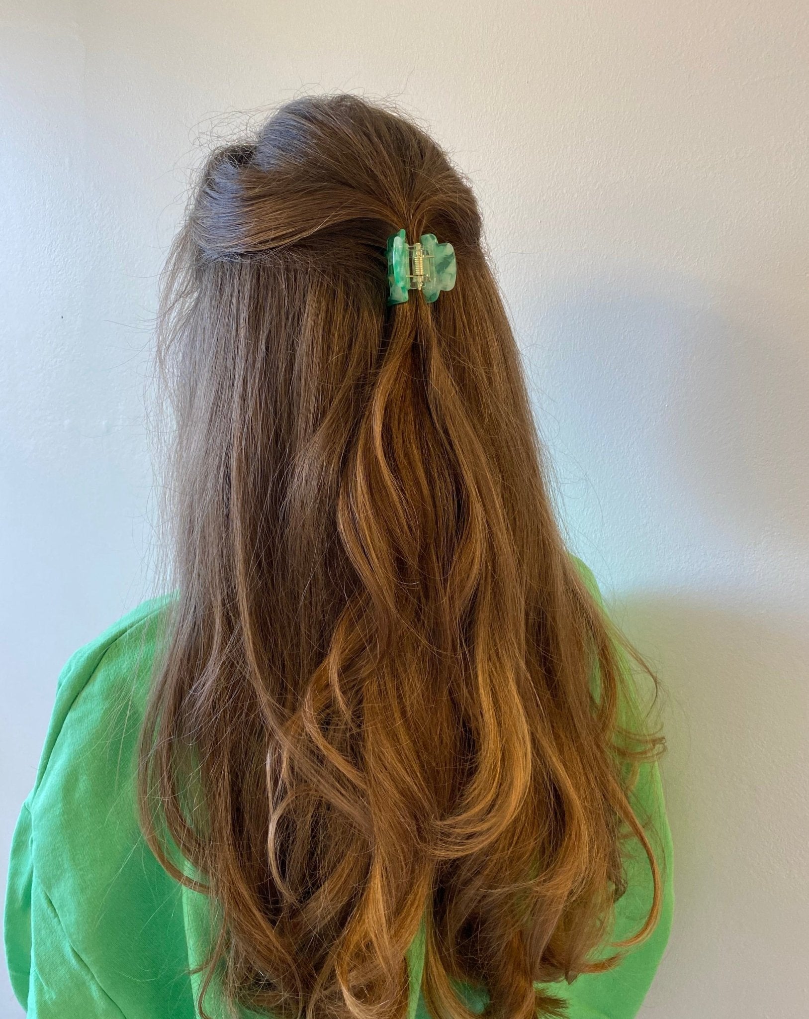 Hair clip Tilda, mint-white tortoiseshell look