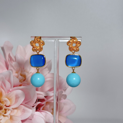 Statement Ohrringe mit Royalblauem Katzenauge und türkiser Pastenperle
