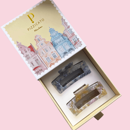 Geschenkbox Minimalist Medium mit zwei Haarklammern in Sky und Lilac Honey aus Cellulose Acetat für mittellanges oder feines Haar