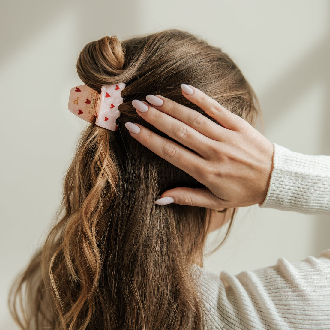 Pizzicato Twiggy Haarklammer Big Hearts in Rose – romantische Haarspange mit Herz-Design im French-Girl Style
