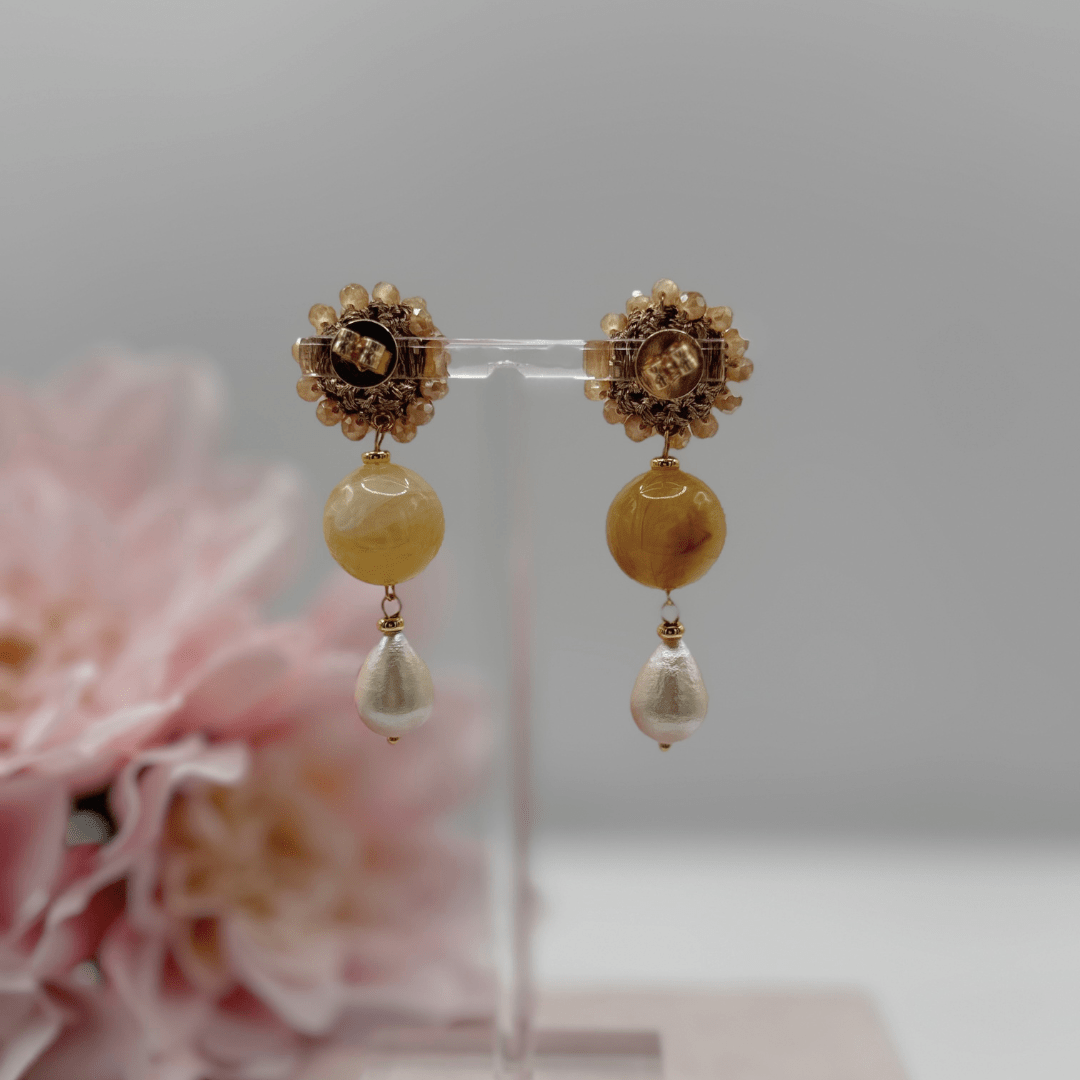 Beaded Cashmere Pearl von Hand gefertigt in München
