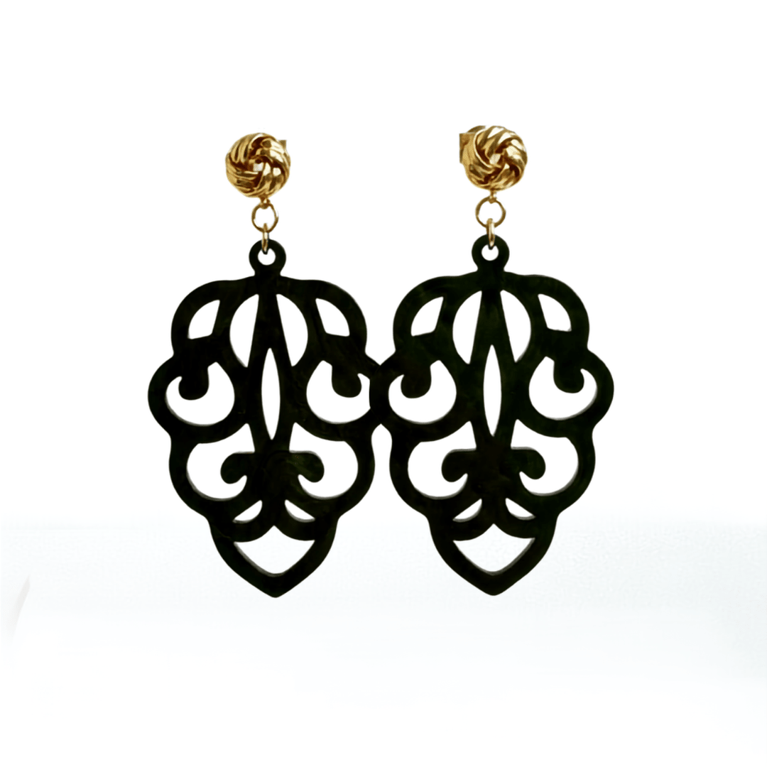 Knotted Leaf Olive Statement Ohrringe von Pizzicato
