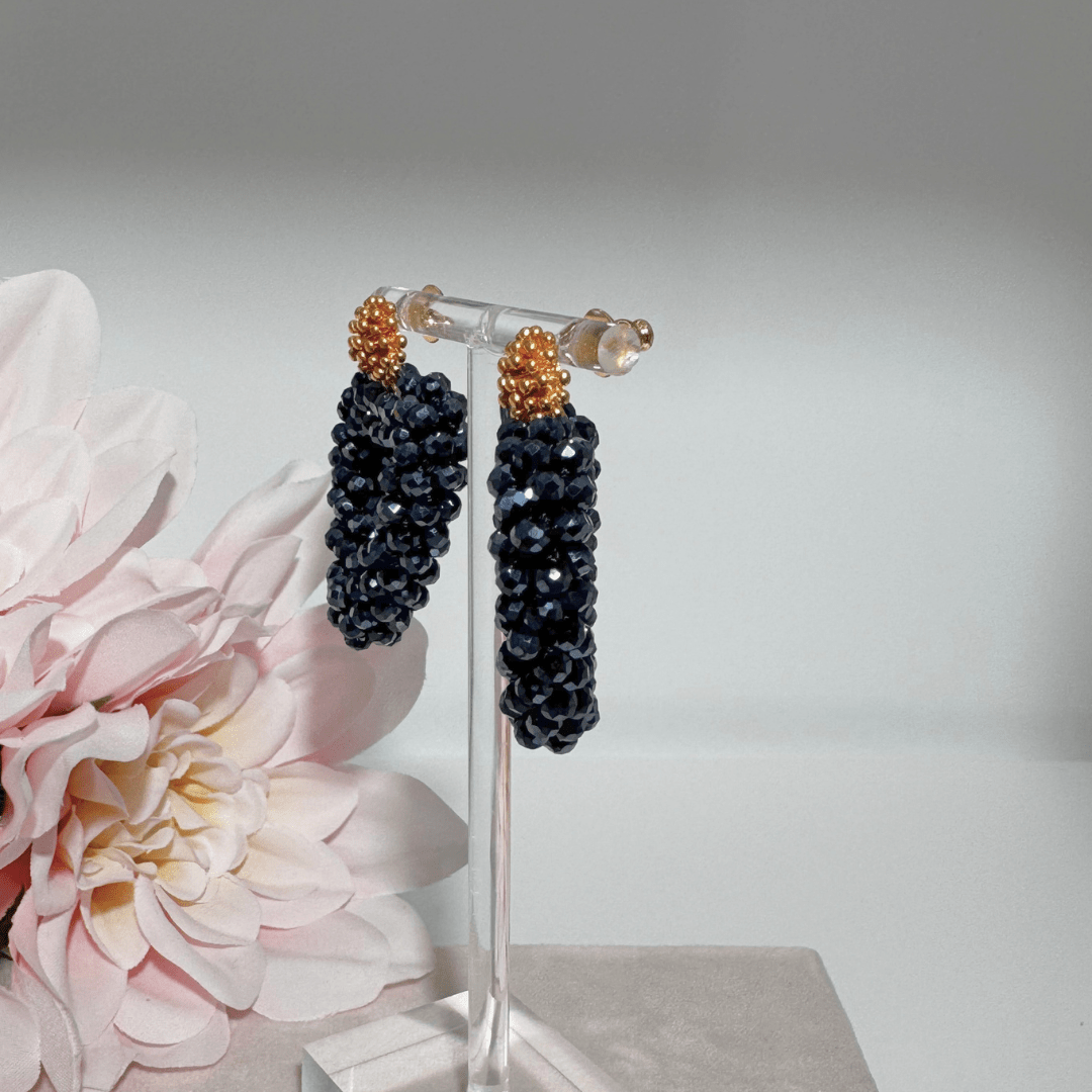 Bloom Heart Midnight Blue mit Herz aus facettierten Glasperlen von Pizzicato
