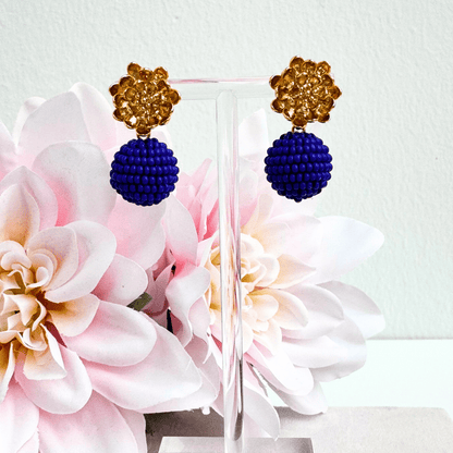 Elegante blaue Statement Ohrringe mit floralem Ohrstecker von Pizzicato