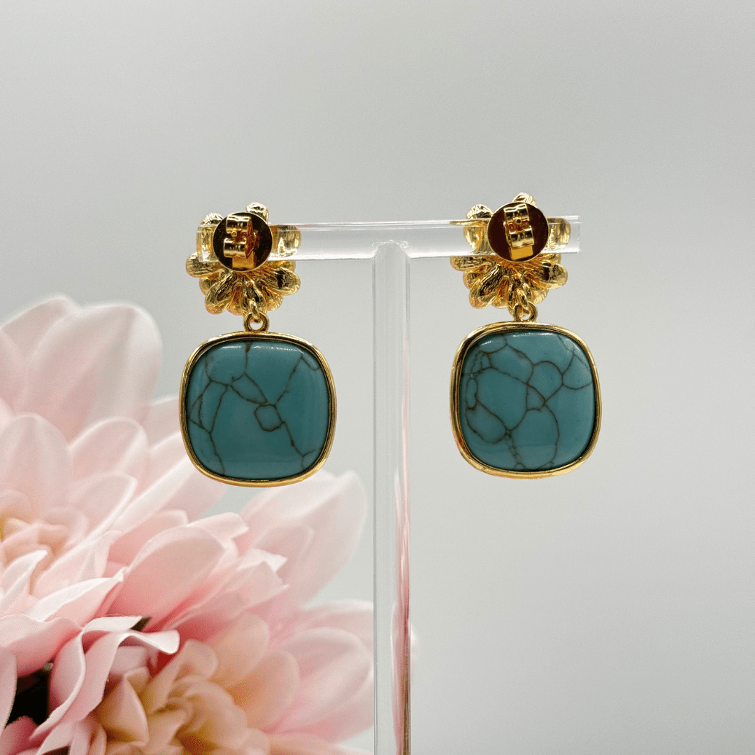 Dahlia Turquoise mit natürlich gemasertem Magnesit von Pizzicato
