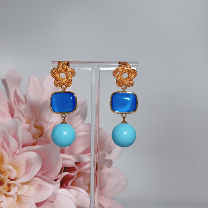Statement Ohrringe mit Royalblauem Katzenauge und türkiser Pastenperle
